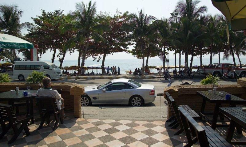 The New Eurostar Jomtien Beach Hotel Exterior foto