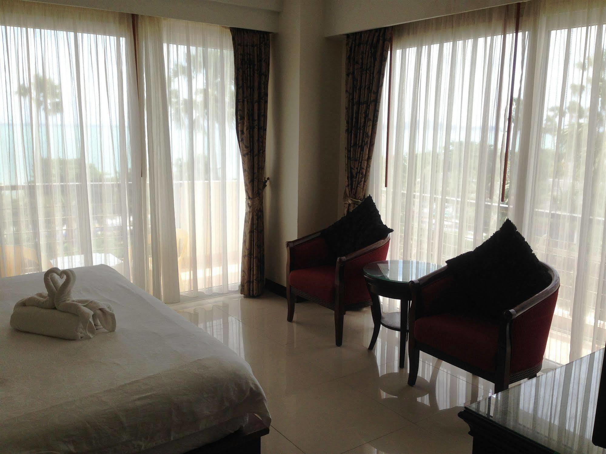 The New Eurostar Jomtien Beach Hotel Exterior foto